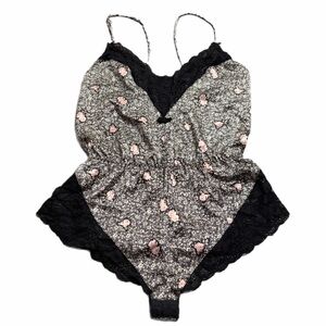 80s/90s Italian Vintage Miss Lepeli Abstract Floral Silky  Lace Bodysuit Size M